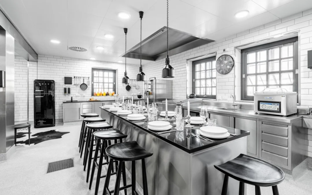Kitchen-Party by Riesengebirge × Max Zwingel